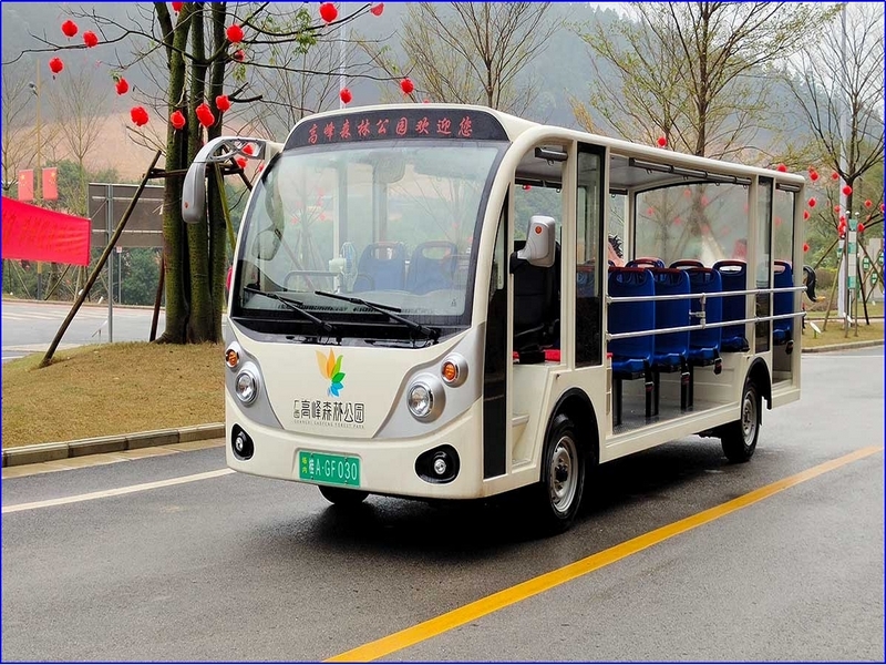 23座燃油观光（guāng）车（chē）